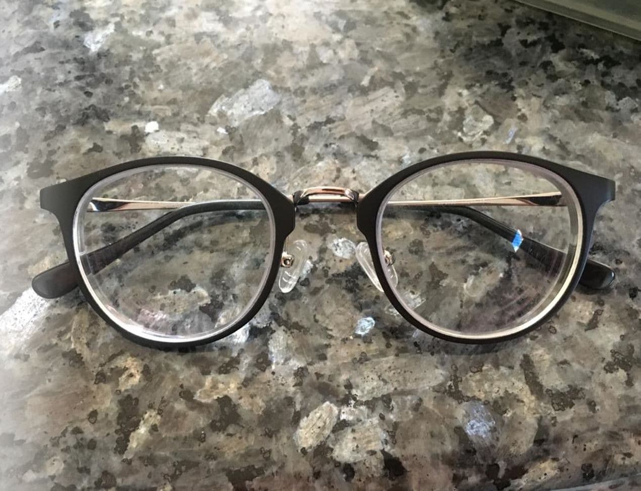 A glasses
